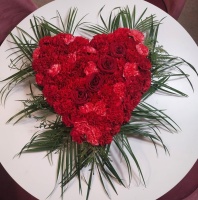 W-01 CORAZON DE CLAVELES